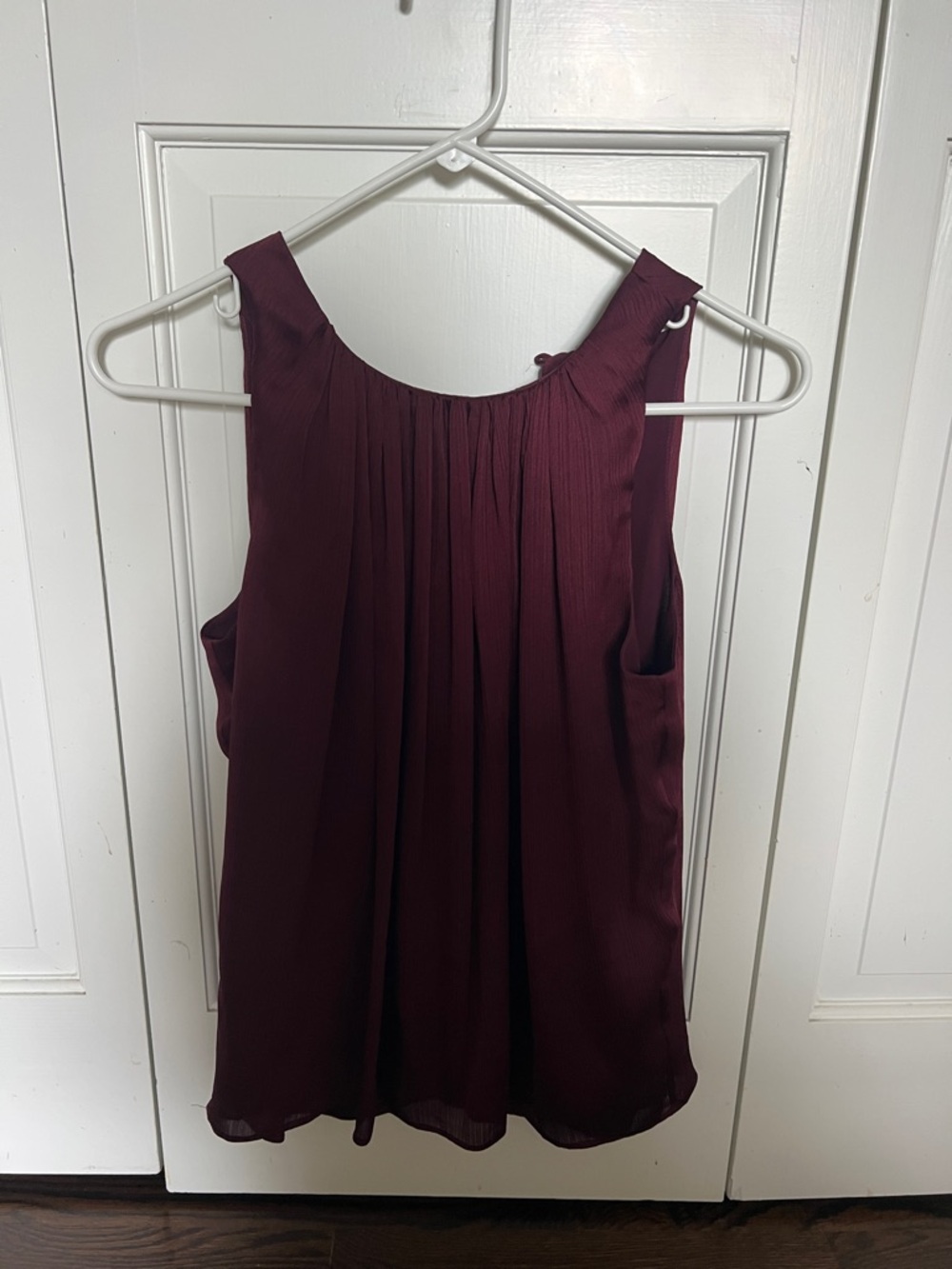 Trina Turk Maroon Pleated Scoop-Neck Sleeveless silk tank